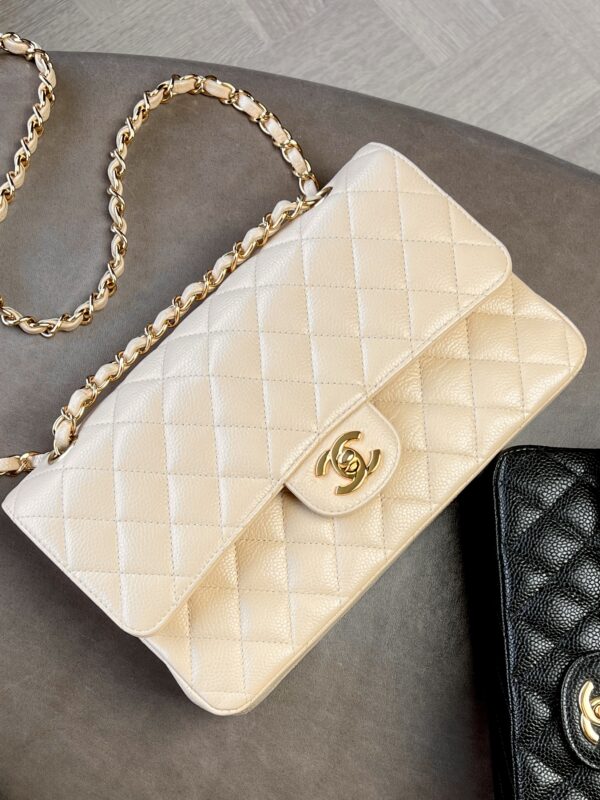 CHANEL Classic Medium Beige • Caviar GHW - Image 14