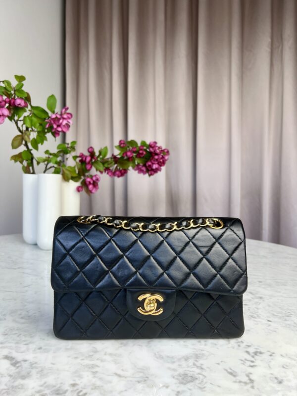 CHANEL Classic Small Vintage • GHW