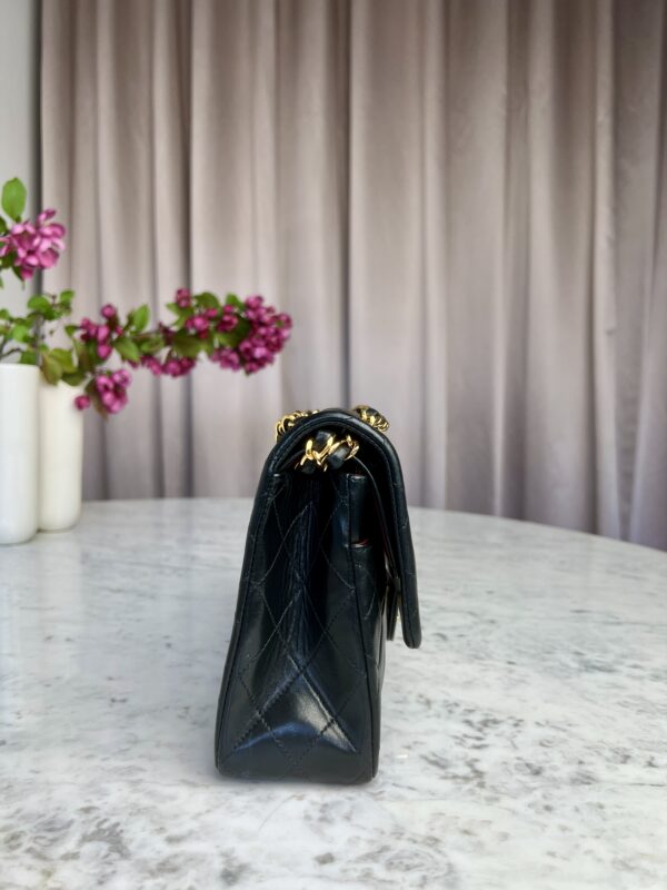 CHANEL Classic Medium • Vintage GHW - Image 4