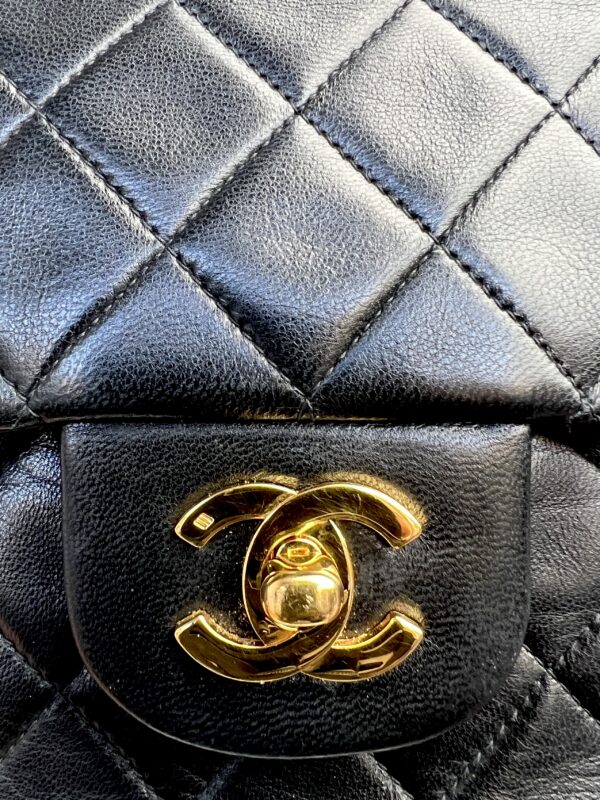 CHANEL Classic Medium • Vintage GHW - Image 13