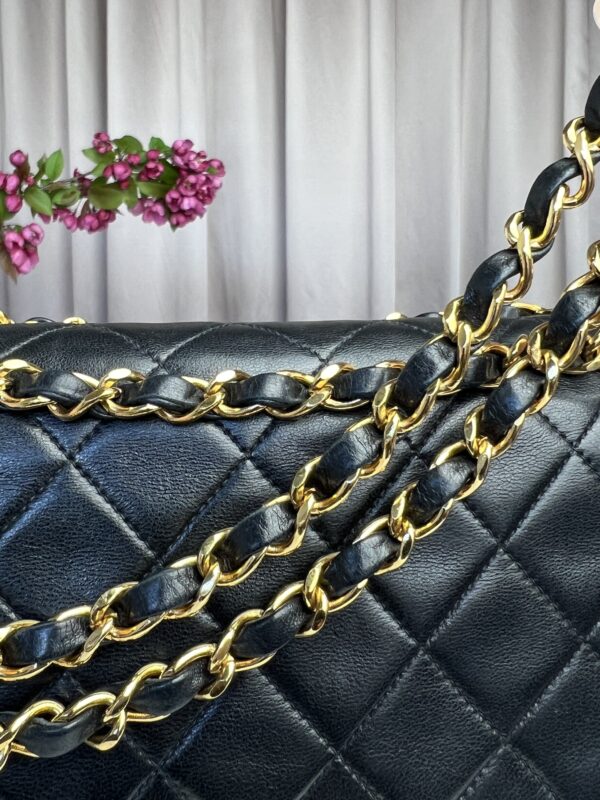 CHANEL Classic Medium • Vintage GHW - Image 12