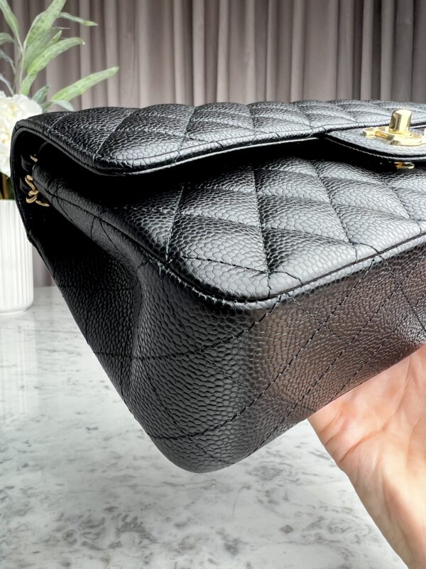 CHANEL Classic Medium • Caviar GHW - Image 7
