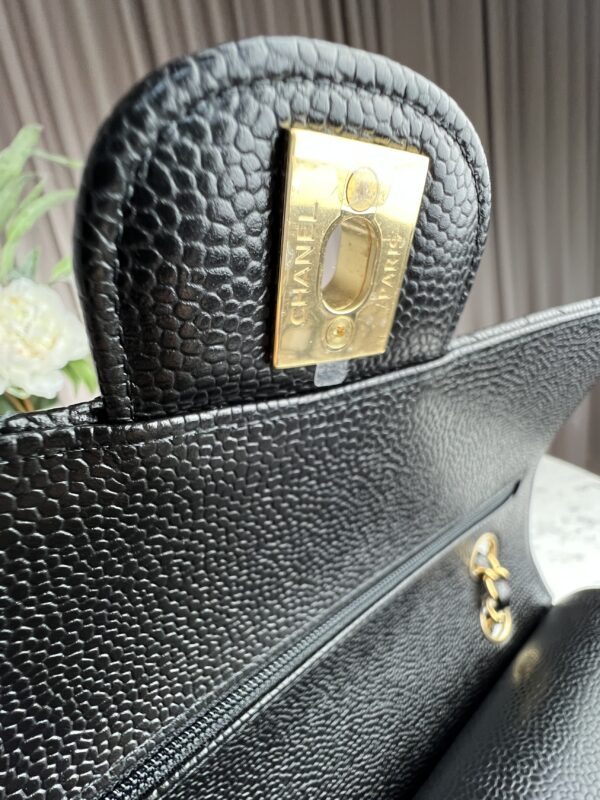 CHANEL Classic Medium • Caviar GHW - Image 14